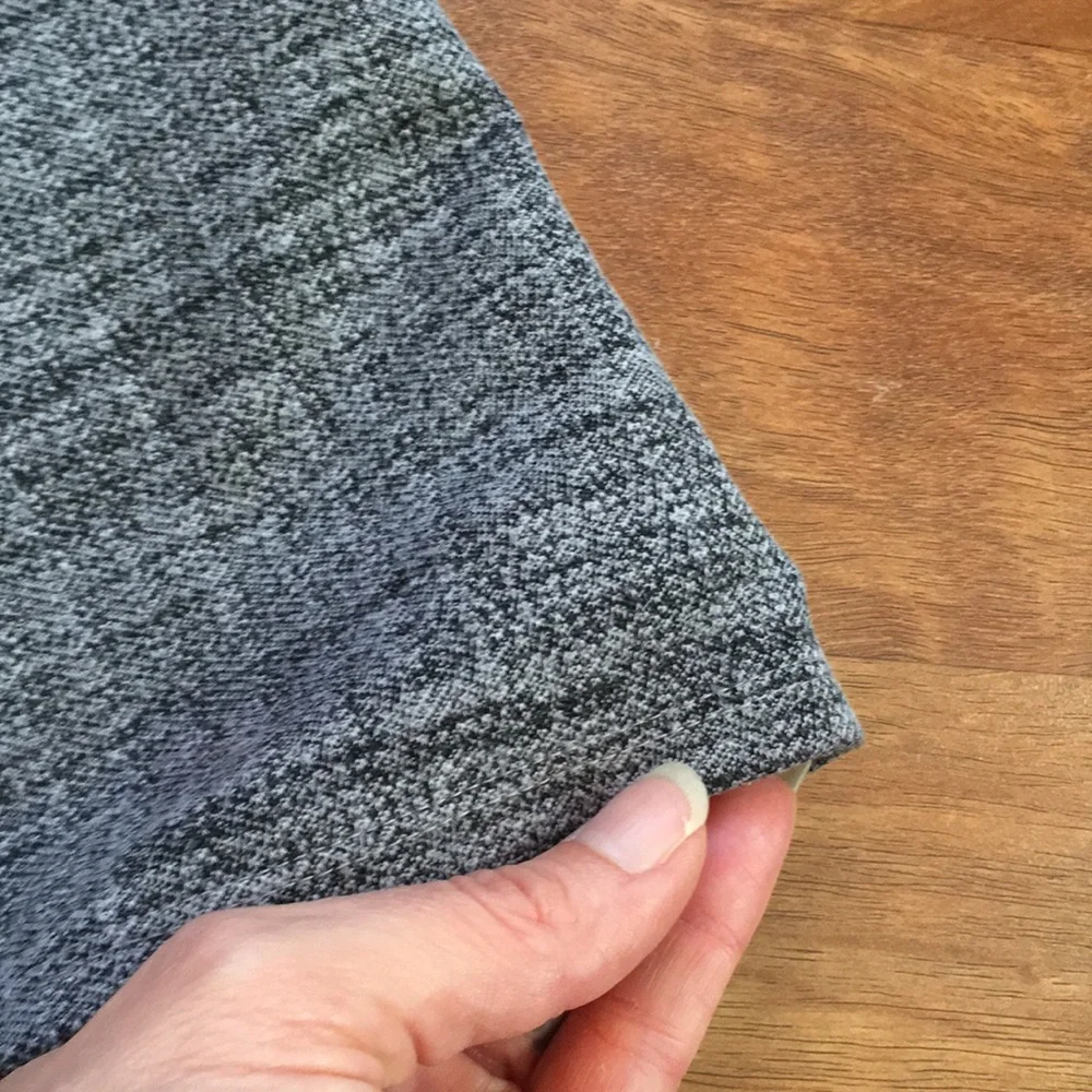 EUC Banana republic sleeveless shirt - Picture 4 of 14